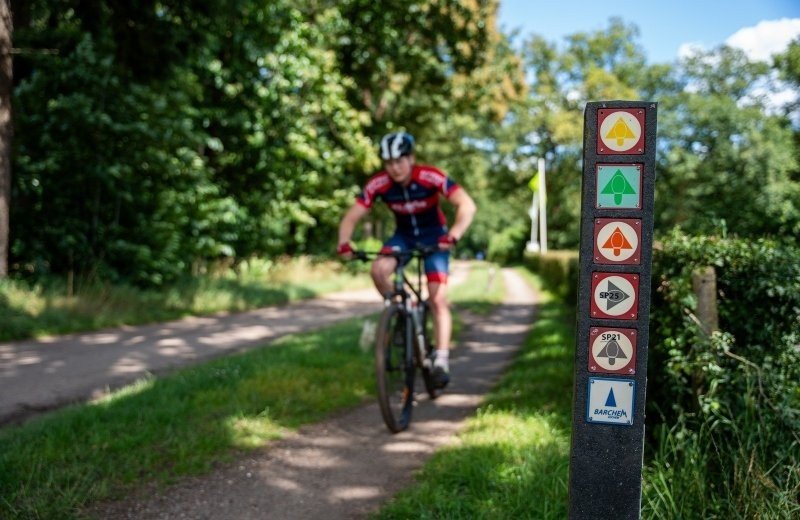 Reusterman mountainbiken in de achterhoek